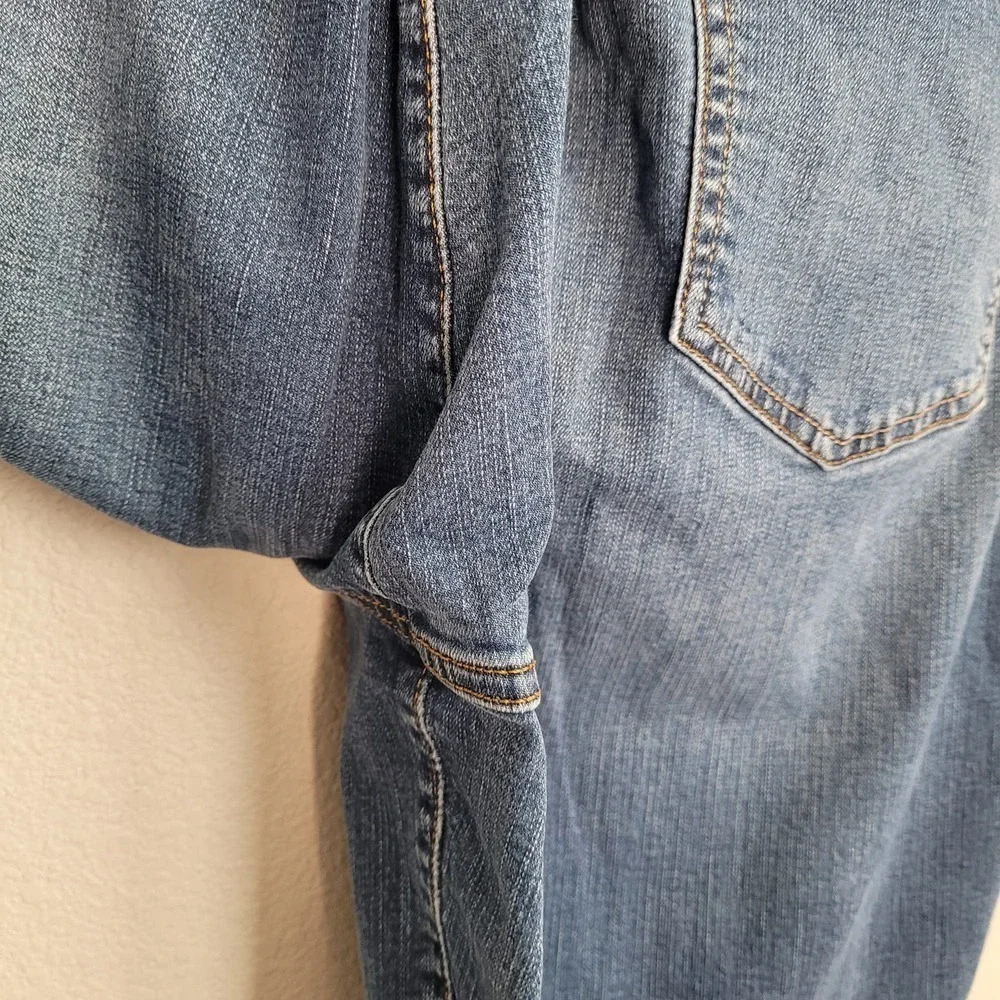 Torrid Women's Straight Jeans Size 26R Blue Denim Cotton 5-Pockets Low-Rise - Picture 3 of 9